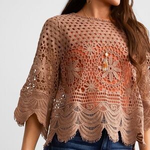 Buckle Daytrip Women’s Chantrelle Open Weave Crochet Eyelet Tan 3/4 Sleeve Top